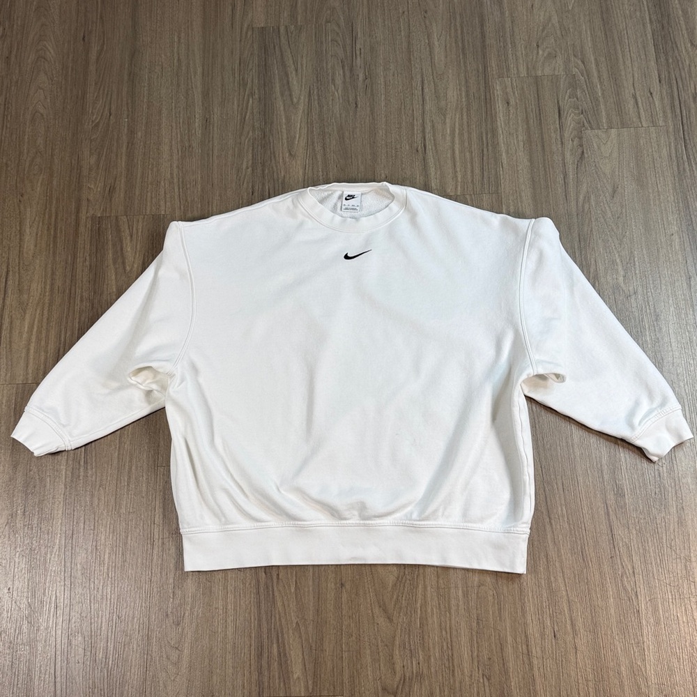 Nike Classic White Crewneck Sweater